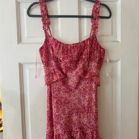ASTR the label Olina pink ditsy floral dress🌸🌺 - Picture 4 of 7